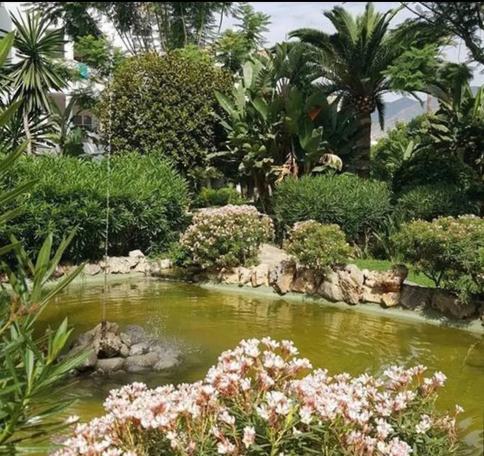 M&J Benalmadena Retreat Apartment